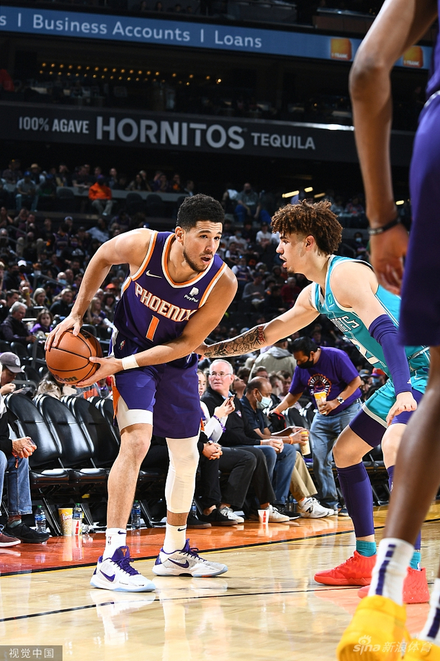 持年轻的额 持年轻的额