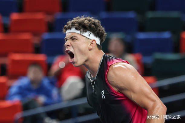 级球员领衔 级球员领衔